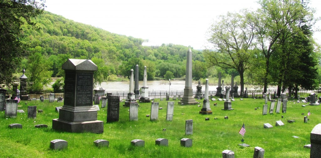 Memorial Day Tradition Continues at Towanda’s Riverside Cemetery